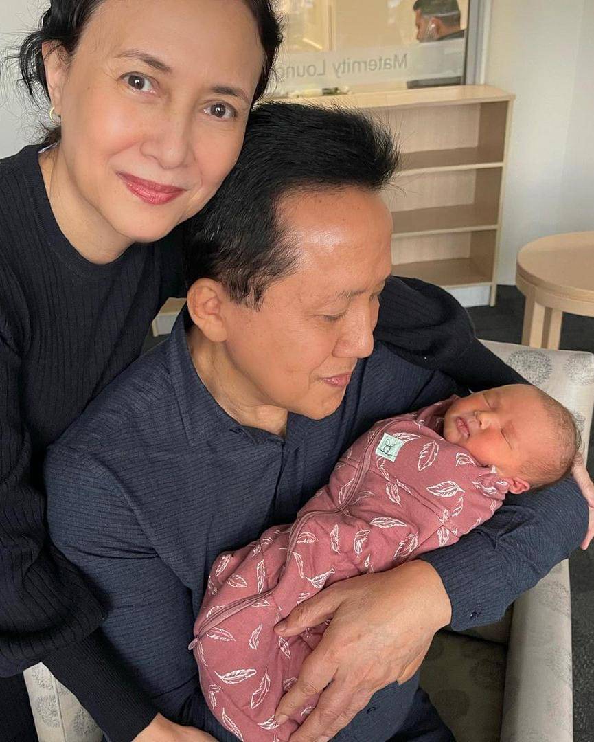 Instagram.com/triawanmunaf